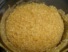 混床樹脂就是把一定比例的陽、陰離子交換樹脂混合裝填于同一交換裝置中，對流體中的離子進(jìn)行交換、脫除。